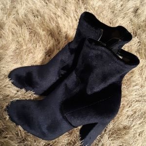 Navy blue Steve Madden ankle boots